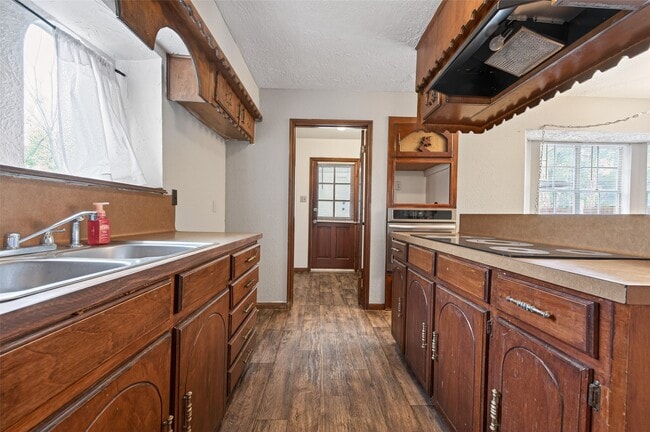 Building Photo - 5414 Spanish Oak Dr