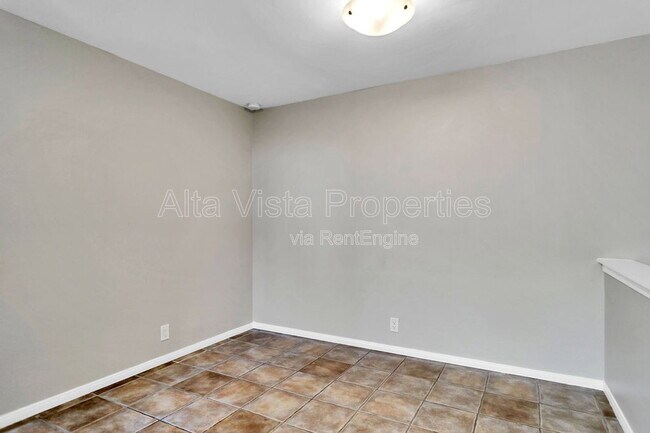Building Photo - 7960 Mission Vista Dr