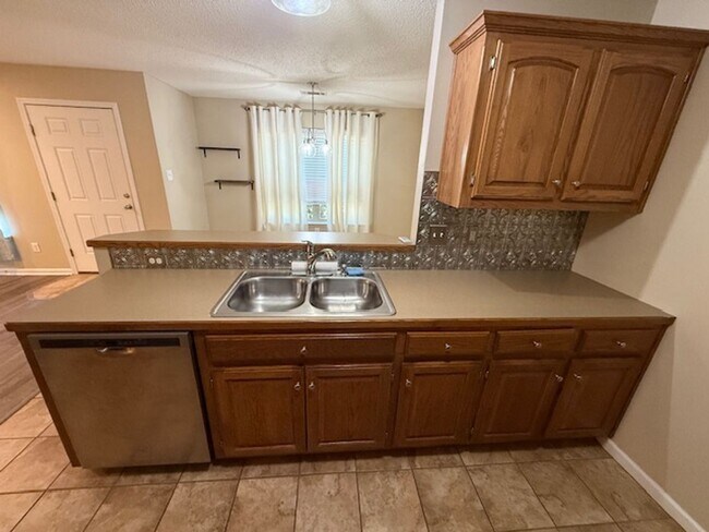 Building Photo - Home for Rent in Benton