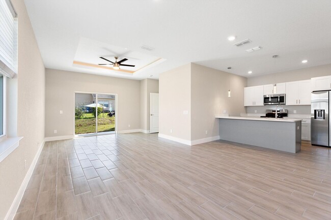 Building Photo - 740 Fraser Ct