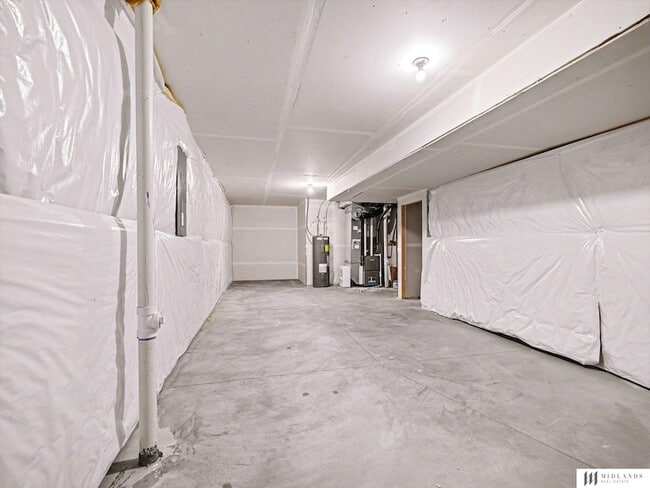 Building Photo - 17814 Hampton Dr