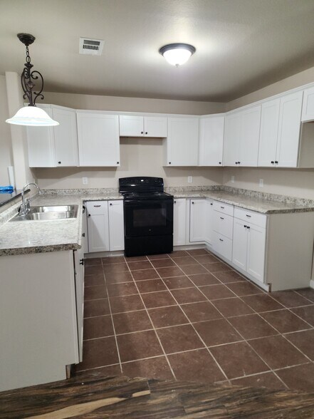 Building Photo - 3036 Corley St