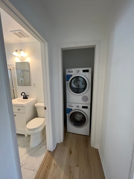 Washer and dryer. - 820 Gordon Ave