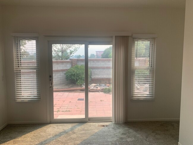 Building Photo - 5410 Village Meadows Dr