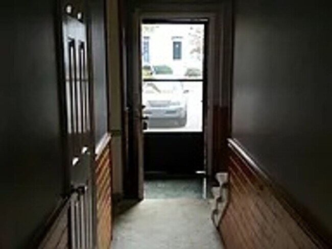 Building Photo - 3697 Heathrow Dr