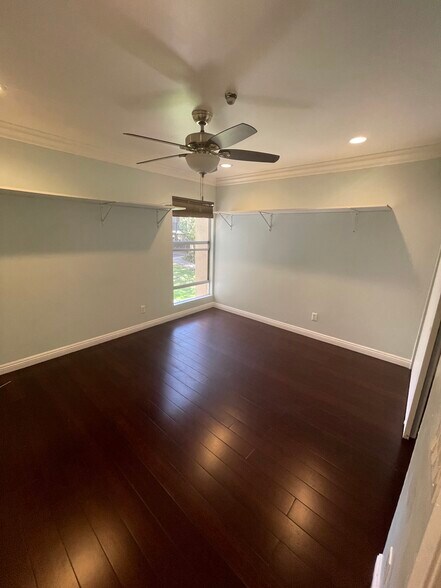Building Photo - 3113 Raintree Cir