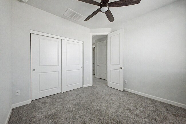 Building Photo - 13316 S 190th Ave