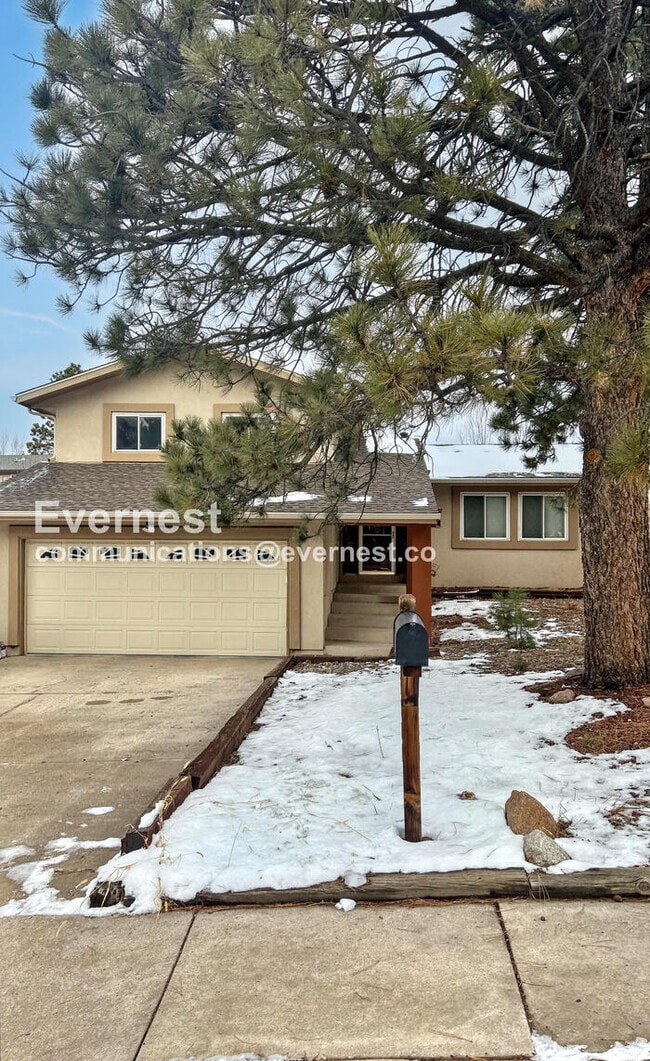 Building Photo - 3118 Squaw Valley Dr