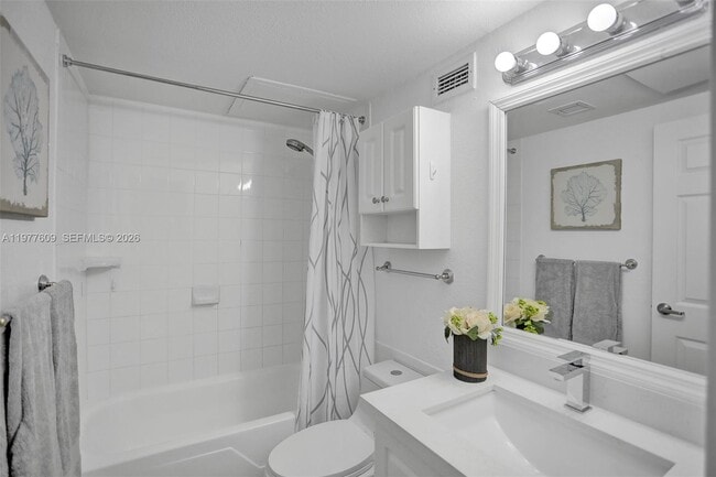 Building Photo - 2501 S Ocean Dr