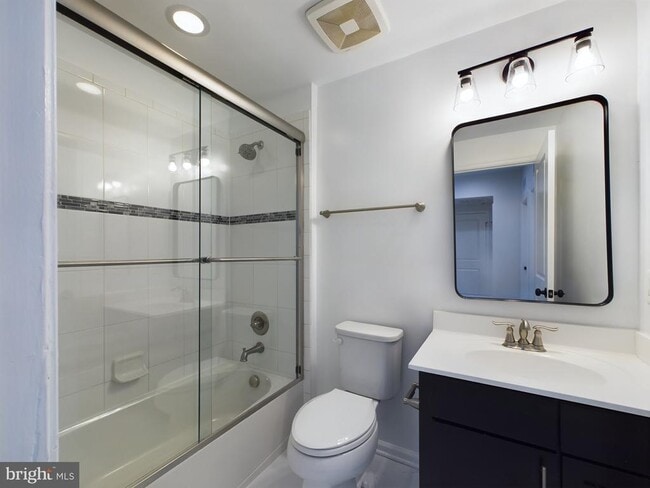 Building Photo - 6479 Jack Linton Dr S