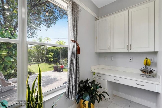 Building Photo - 19084 Skyridge Cir