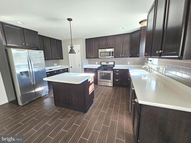 Building Photo - 269 S Marshview Terrace