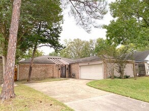 Building Photo - Briar Hill Beauty- Coming Soon