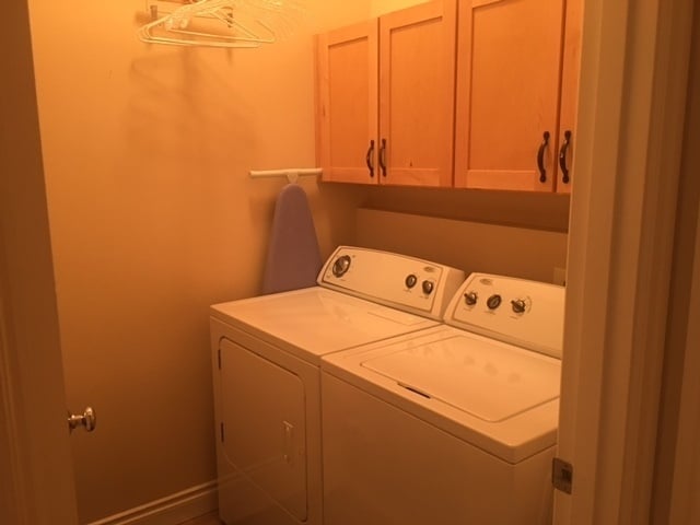 Building Photo - Fully Furnished Home