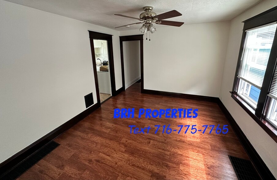 Building Photo - 100 Somerton Ave