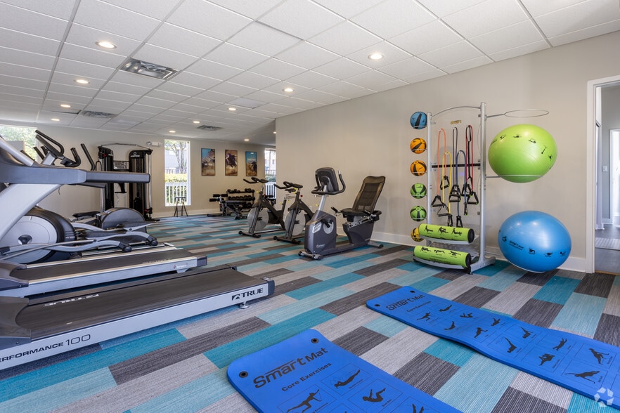 Fitness Center - Amber Grove Apartments