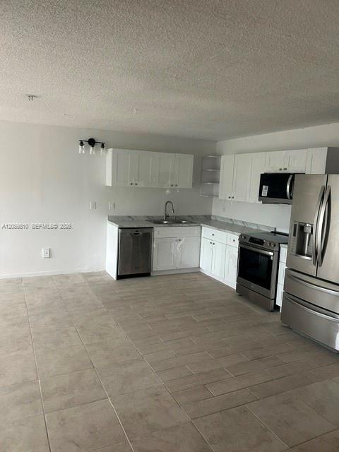 Building Photo - 14850 Naranja Lakes Blvd