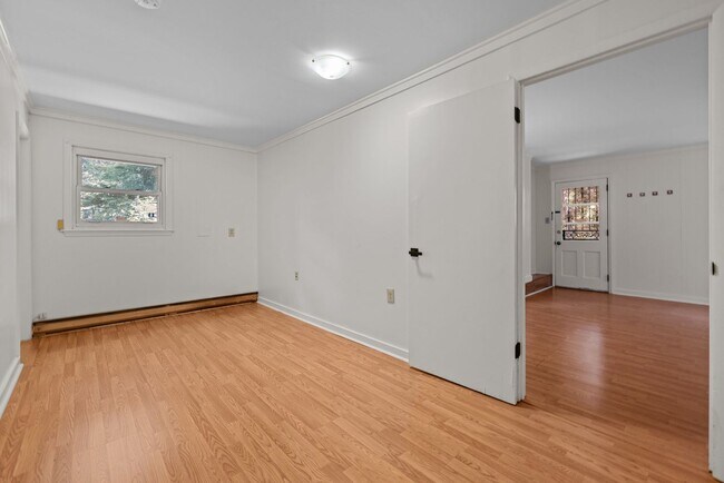 Building Photo - Charming 1 Bedroom Home near Duke University