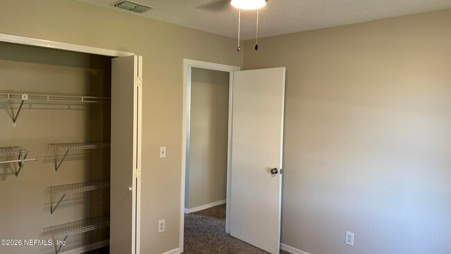 Building Photo - 11467 Fort Caroline Lakes Dr N