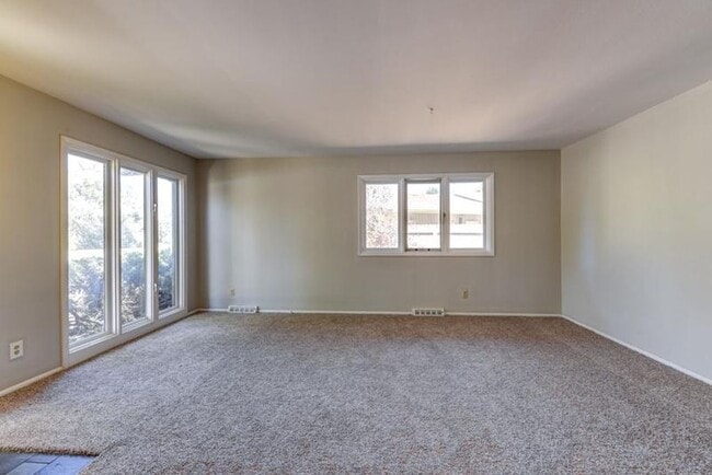 Building Photo - 4125 Apache Rd