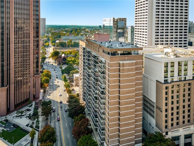 Building Photo - 620 Peachtree St NE