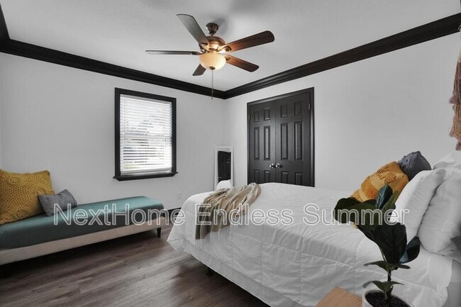 Building Photo - 2239 S Beach Pkwy