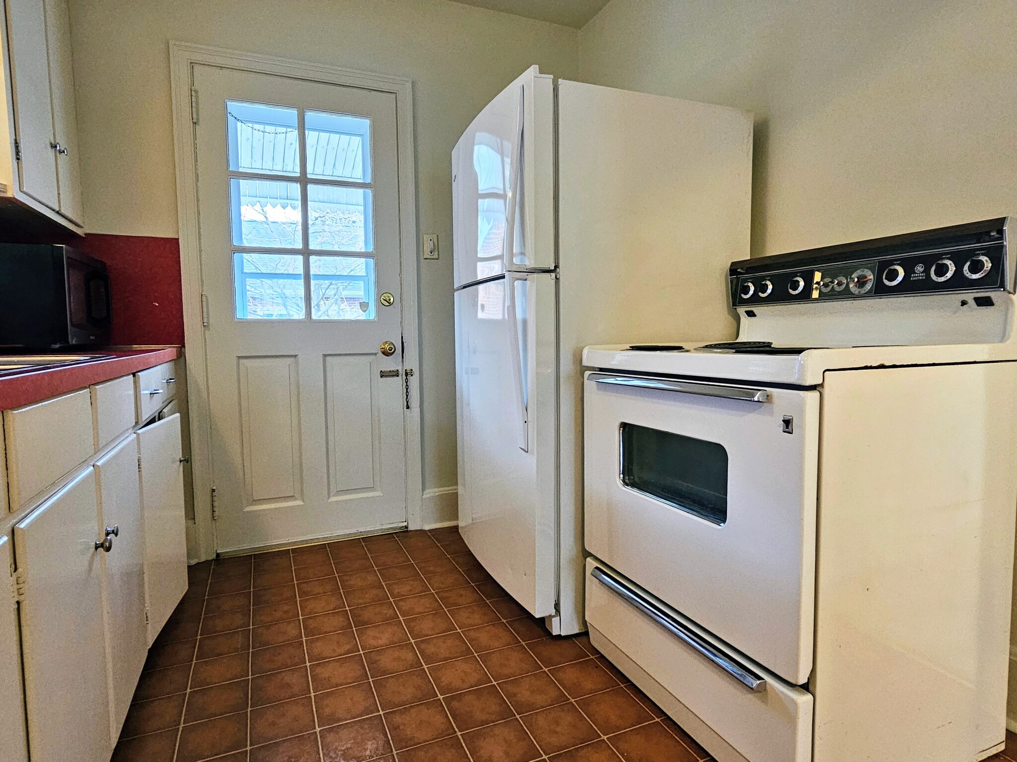 Building Photo - 426 Cherry St