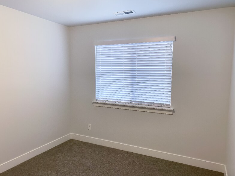 Building Photo - 13967 Silver Peak Ln