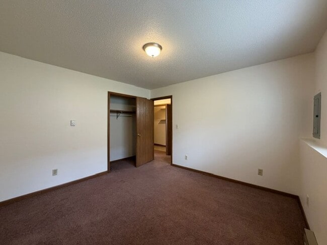 Building Photo - 411 Germania St