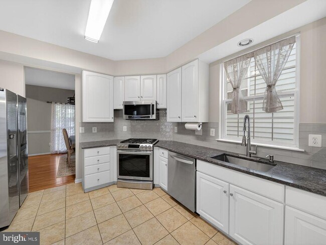 Building Photo - 19028 Noble Oak Dr