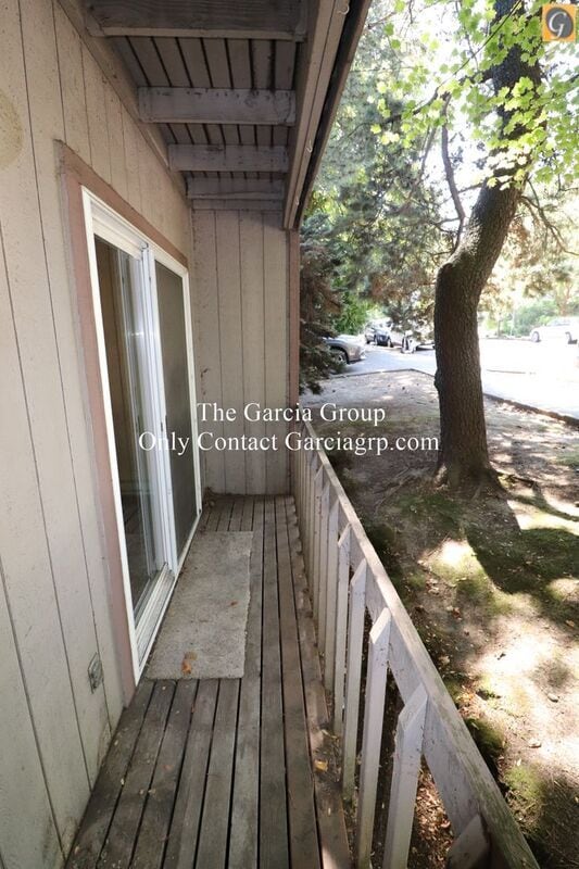 Building Photo - 3712 S Kelly Ave