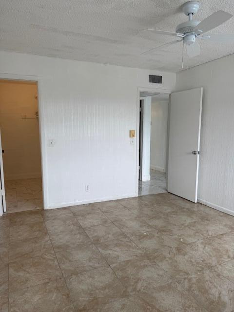 Building Photo - 140 Flanders C