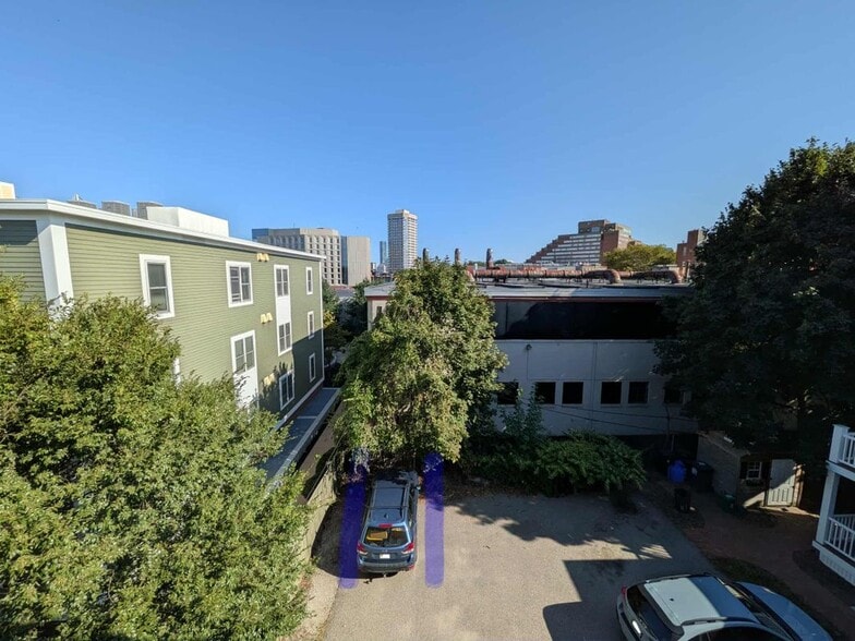 Building Photo - 260 Sidney St