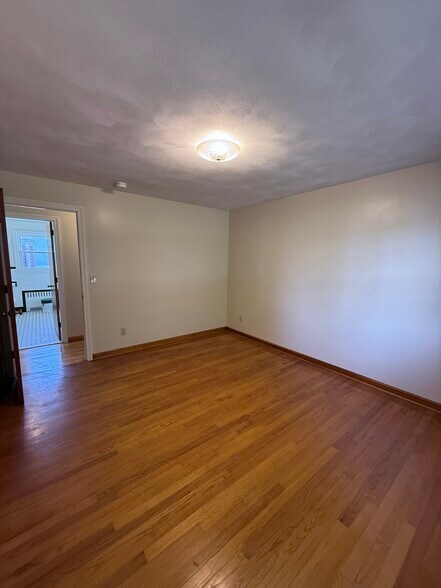 Building Photo - 42 Suffield St