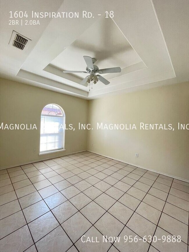 Building Photo - Mission Apartments