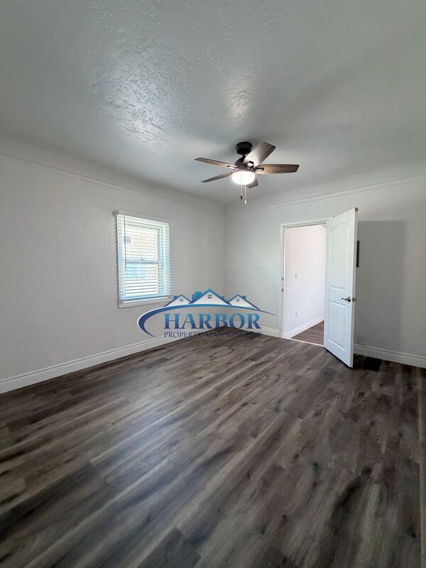 Building Photo - 2916 W 79th St