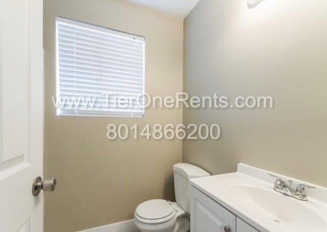 Building Photo - This property offers a NO DEPOSIT option a...