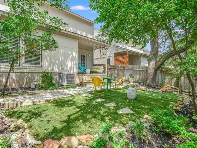 Building Photo - 4117 Bayberry Dr