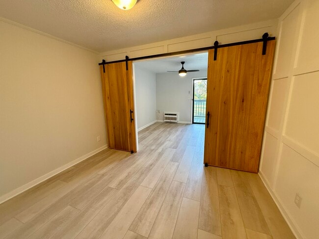 Building Photo - 610 Putters Ln