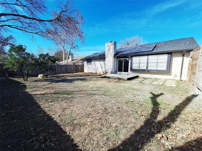 Building Photo - 1005 Ridgeline Dr