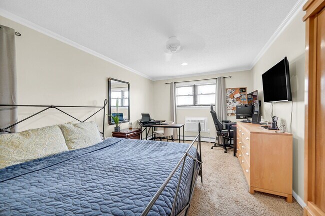 Building Photo - 97 Wharfside Dr