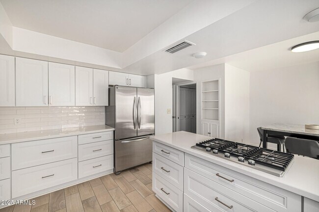 Building Photo - 7345 E Keim Dr