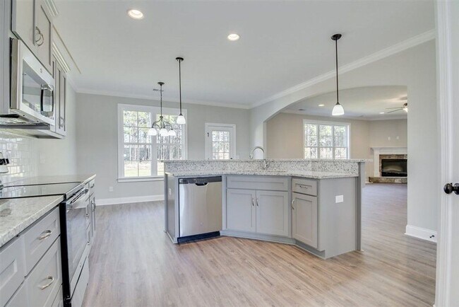 Building Photo - 302 Huntley Loop
