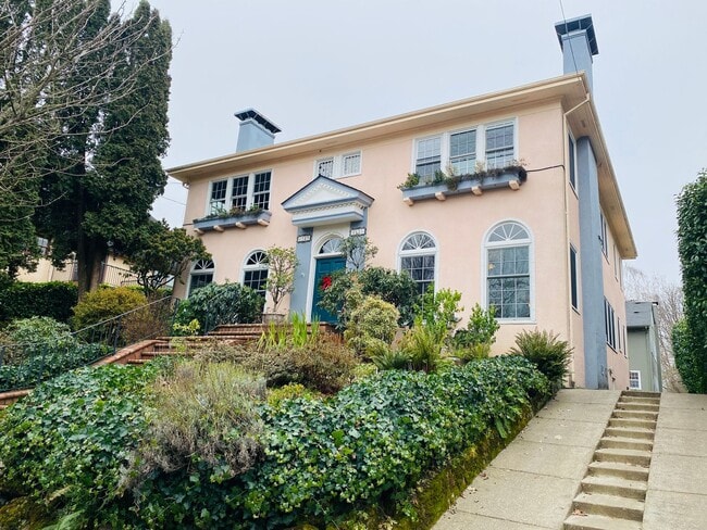 Primary Photo - Amazing Irvington Charm - 3 bedroom Duplex...