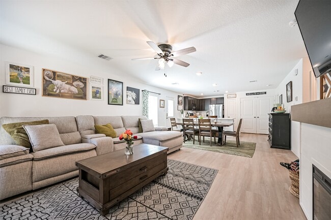 Building Photo - 138 Austin Rd