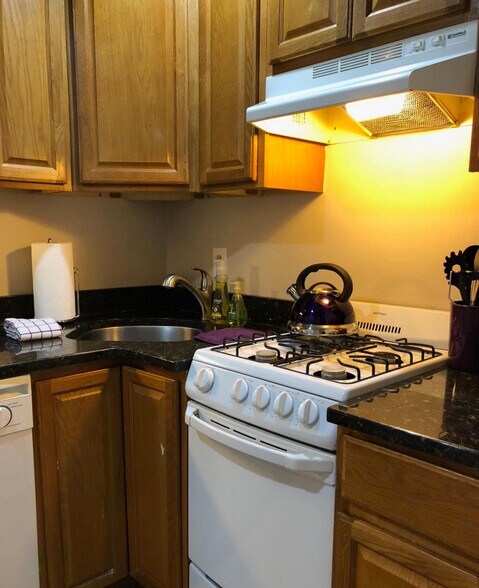 Building Photo - 423 Shawmut Ave