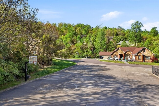 Building Photo - Stunning 4BR Home in Cascade Falls – Modern Upgrades & EV Ready!