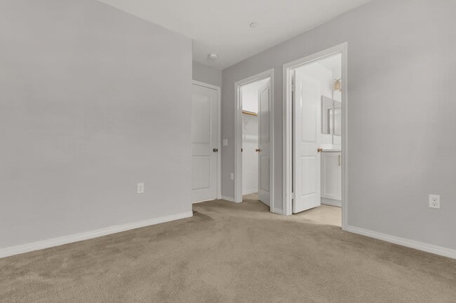 Building Photo - 1520 W 1st St