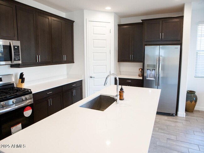 Building Photo - 4342 Enmark Dr