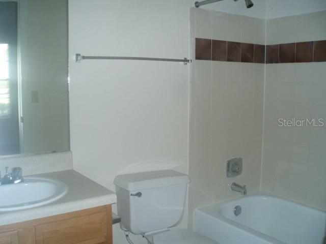 Building Photo - 6124 Westgate Dr